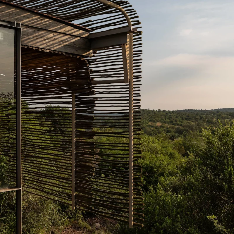 Singita_Lebombo_Long_Bar_Lounge_Emma_Jackson_7__1_